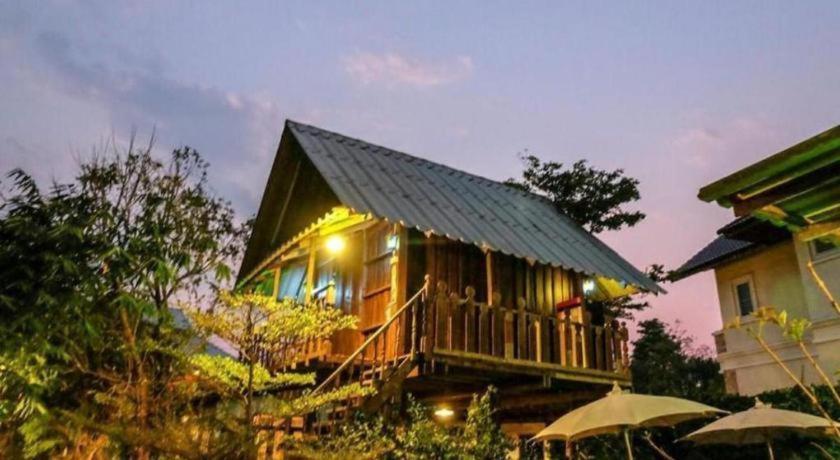 Hotel Oyo 1155 Bikers House And Enduro Tours Čiang Mai Exteriér fotografie