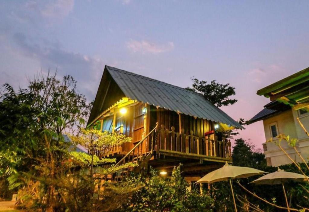 Hotel Oyo 1155 Bikers House And Enduro Tours Čiang Mai Exteriér fotografie